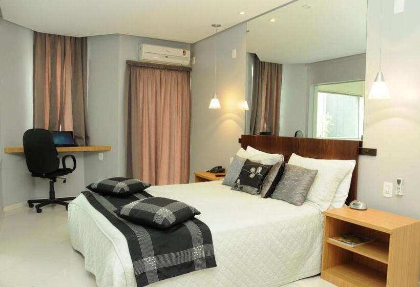 자쿠지 스위트, Ouro Cerrado Palace