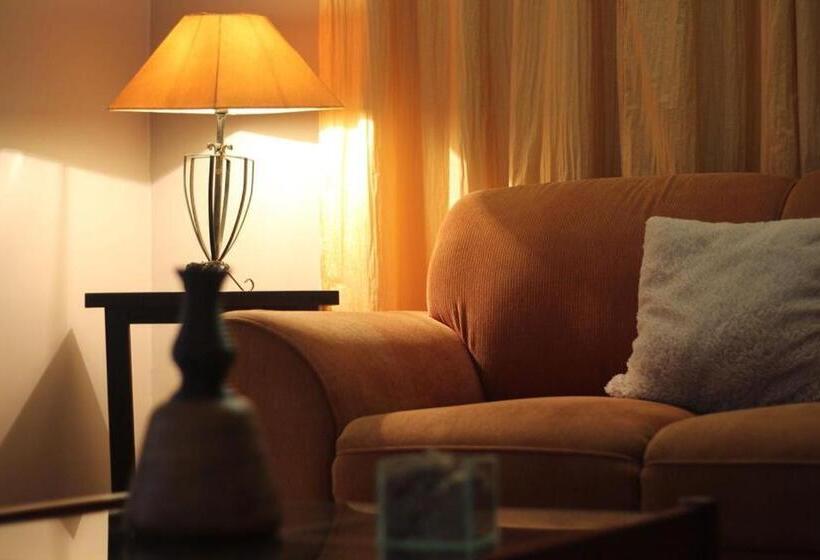 جناح مزود بجاكوزى, Ouro Cerrado Palace