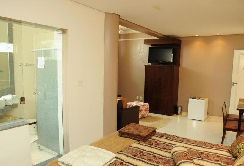 자쿠지 스위트, Ouro Cerrado Palace