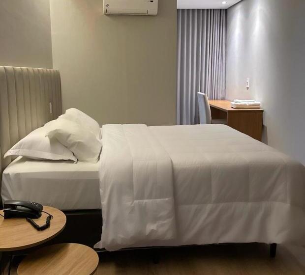 غرفة قياسية, Ouro Cerrado Palace