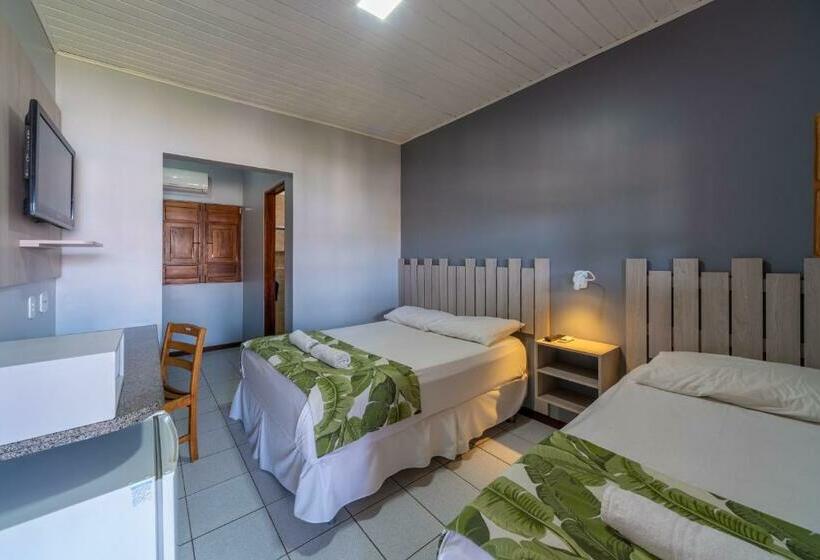 غرفة قياسية رباعية, Pousada Blue Viking