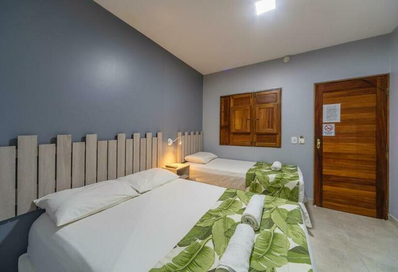 غرفة قياسية ثلاثية, Pousada Blue Viking