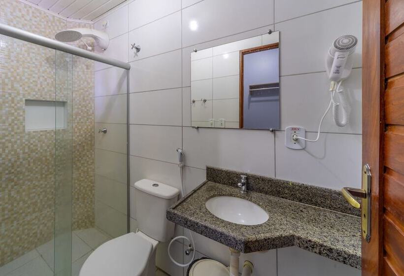 غرفة قياسية ثلاثية, Pousada Blue Viking