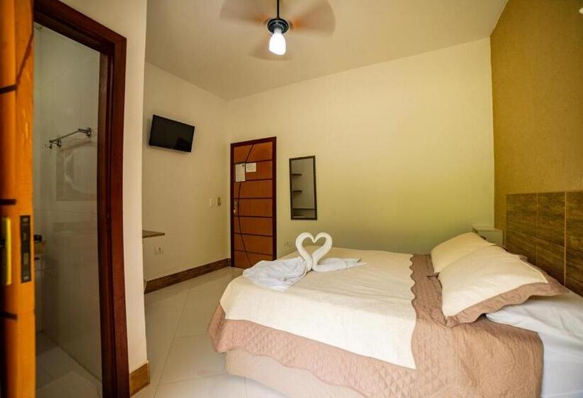 バルコニー付きデラックスルーム, Pousada Cantinho Do Sossego Paraty Tem Piscina Com Vista Pra Montanha, Salão De Jogos, Café Da Manhã