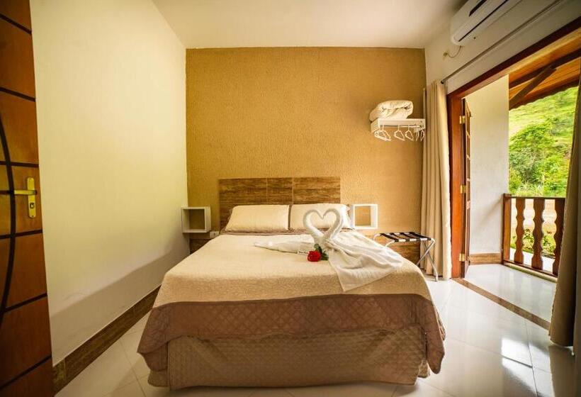 バルコニー付きデラックスルーム, Pousada Cantinho Do Sossego Paraty Tem Piscina Com Vista Pra Montanha, Salão De Jogos, Café Da Manhã