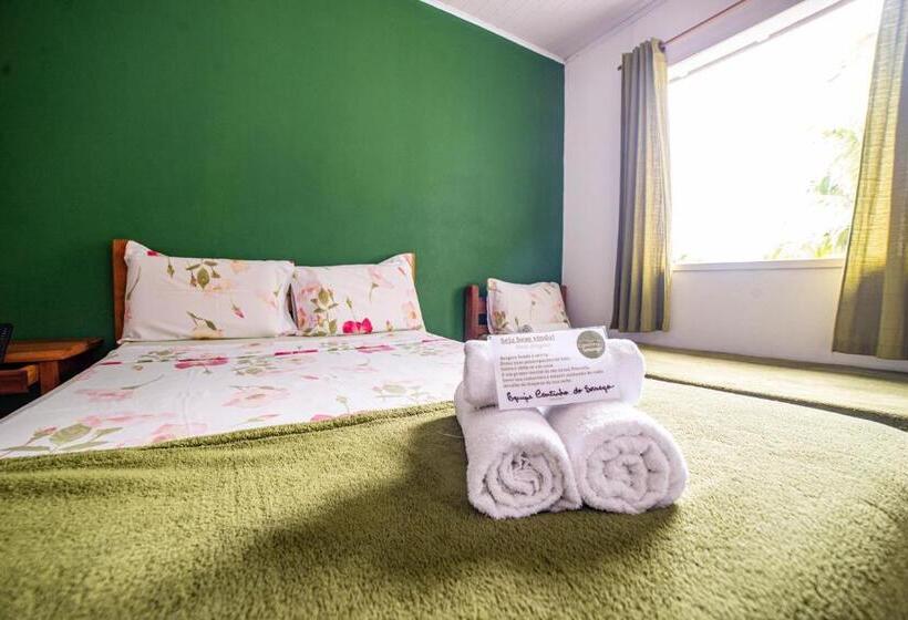 スタンダード4人部屋, Pousada Cantinho Do Sossego Paraty Tem Piscina Com Vista Pra Montanha, Salão De Jogos, Café Da Manhã