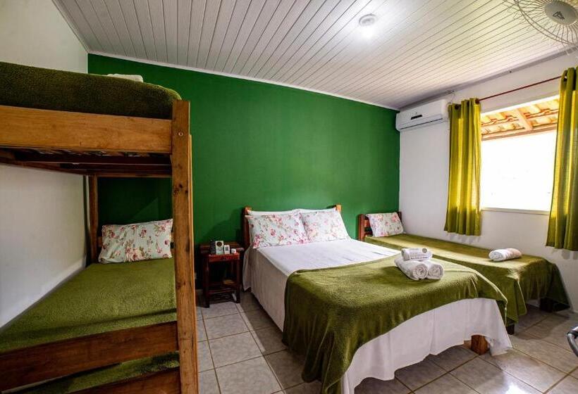 デラックスファミリールーム, Pousada Cantinho Do Sossego Paraty Tem Piscina Com Vista Pra Montanha, Salão De Jogos, Café Da Manhã