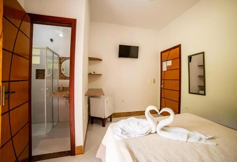 バルコニー付きデラックスルーム, Pousada Cantinho Do Sossego Paraty Tem Piscina Com Vista Pra Montanha, Salão De Jogos, Café Da Manhã