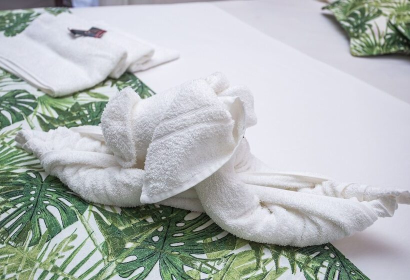 家庭间, Pousada Castelinho