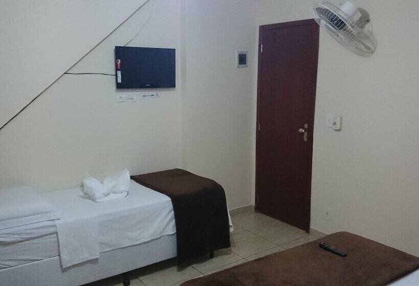 四人标准间, Pousada Córdoba