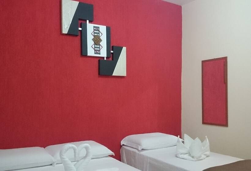 标准三人间, Pousada Córdoba