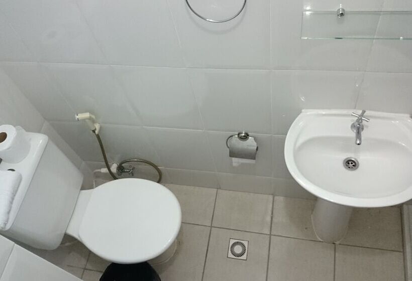 四人标准间, Pousada Córdoba