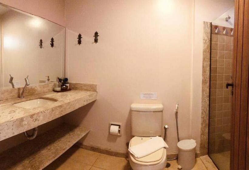 Четырехместный Номер Стандарт Вид на Сад, Pousada Villa Bella