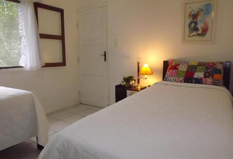 패밀리 방갈로, Vivenda Penedo