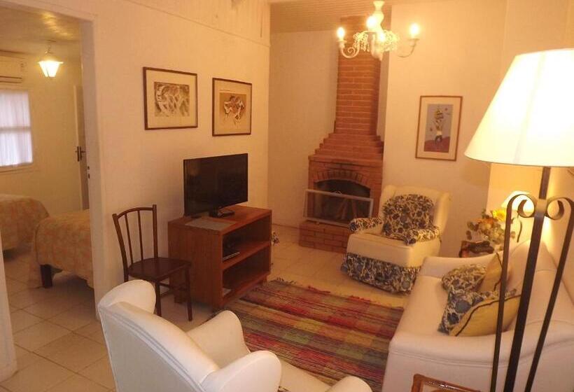 패밀리 방갈로, Vivenda Penedo