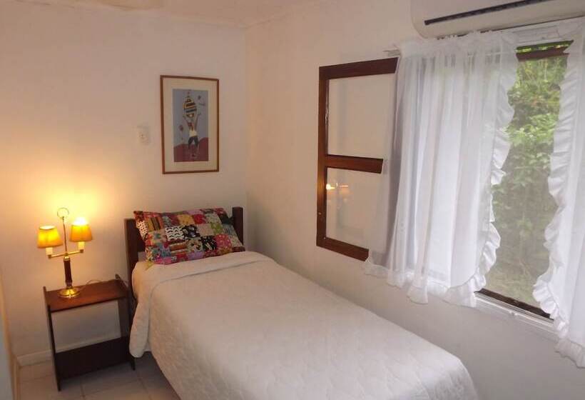 패밀리 방갈로, Vivenda Penedo