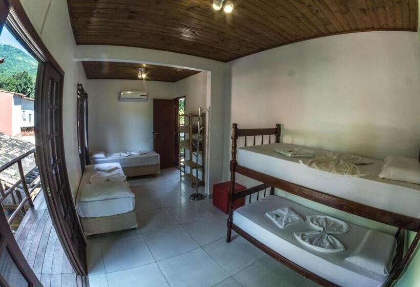 اتاق استاندارد چهارنفره با بالکن, Biergarten Suites
