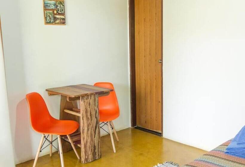 스탠다드 트리플 룸, Pousada Jardim Da Nova Era