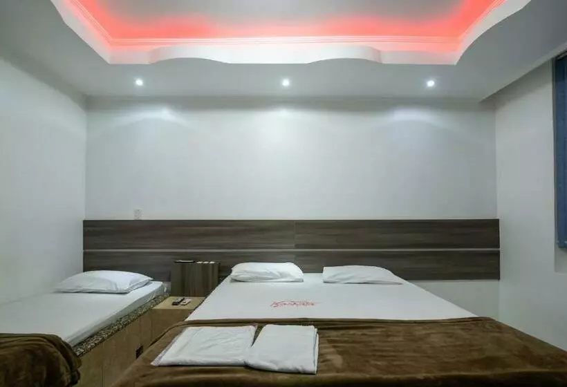 Deluxe Kolmen Hengen Huone, Classic Hotel E Motel