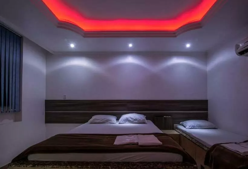 Deluxe Kolmen Hengen Huone, Classic Hotel E Motel