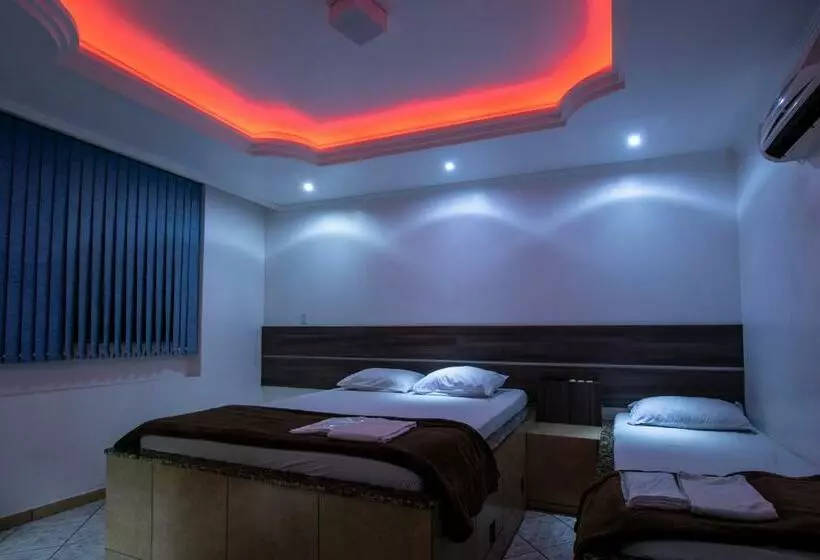 Deluxe Kolmen Hengen Huone, Classic Hotel E Motel