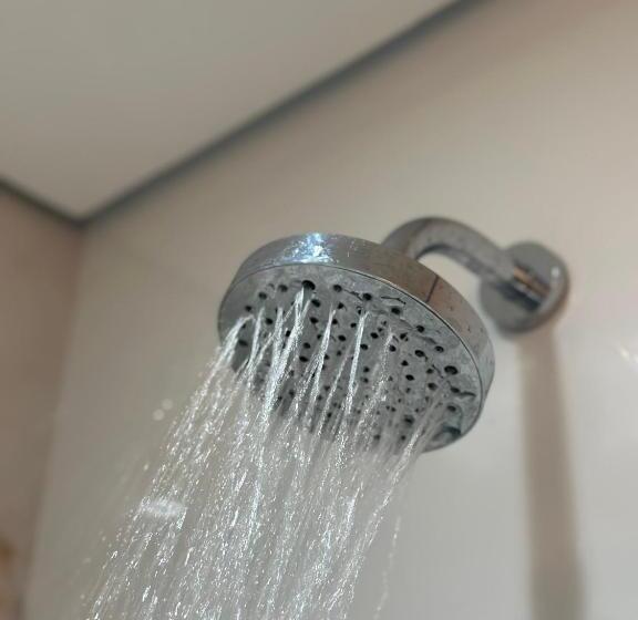 デラックストリプルルーム, Capital Das Pedras