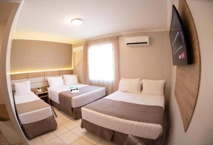 デラックスの4人部屋, Capital Das Pedras