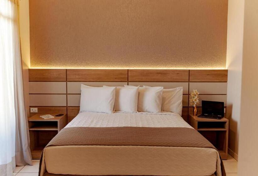 デラックスルーム, Capital Das Pedras