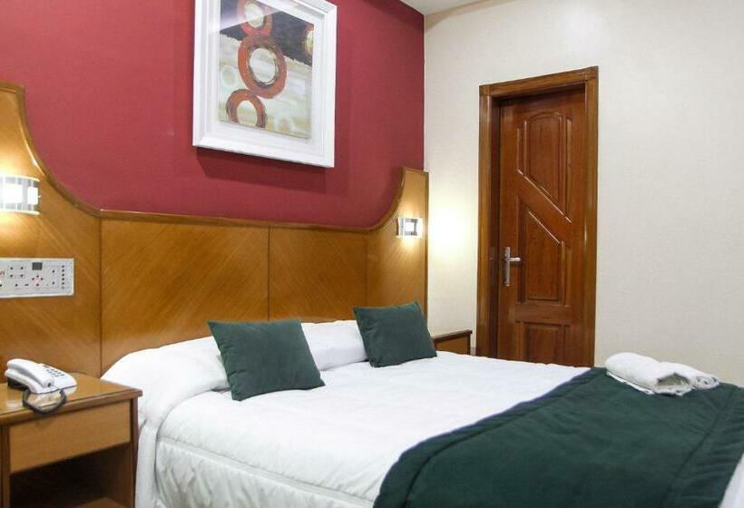 标准间带双人床, Capri