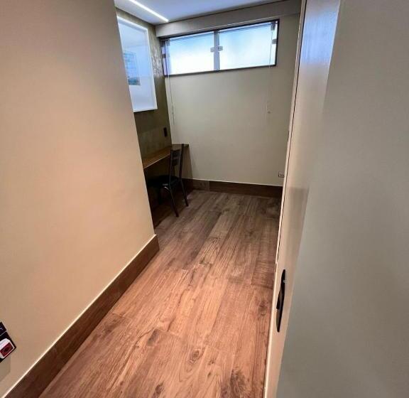 适合残疾人使用的标准间, Capri