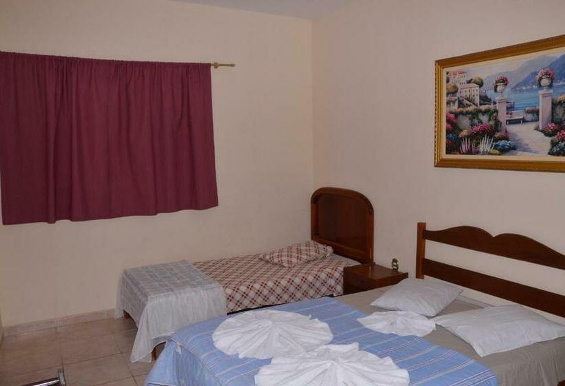 Номер Стандарт Трехместный, Pousada Hotel Casarão