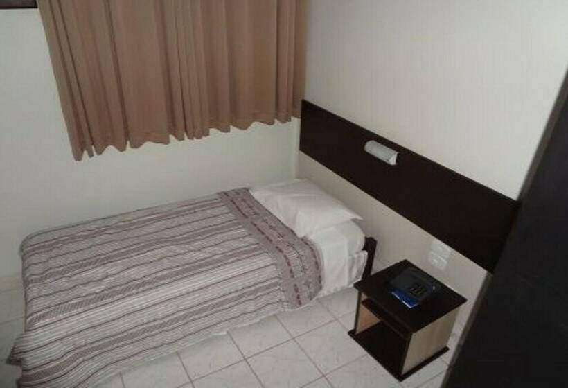 غرفة قياسية فردية, Castro