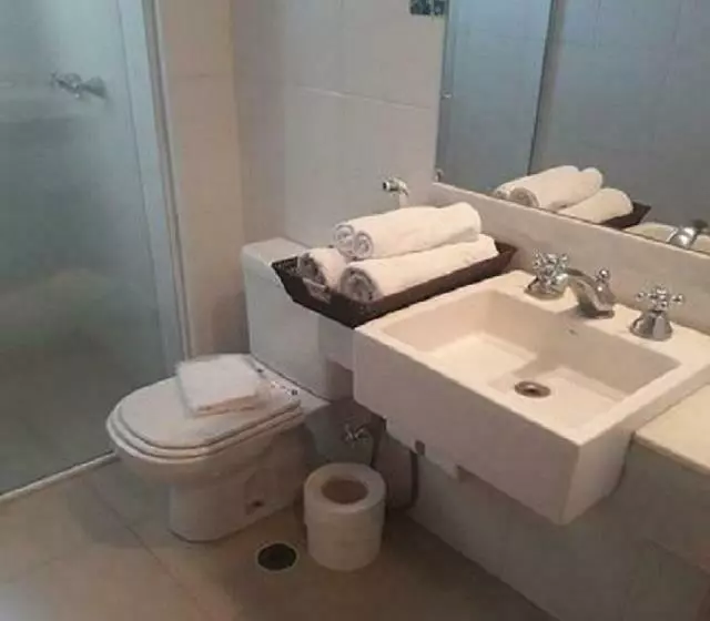 Standard Kolmen Hengen Huone, Del Fiol