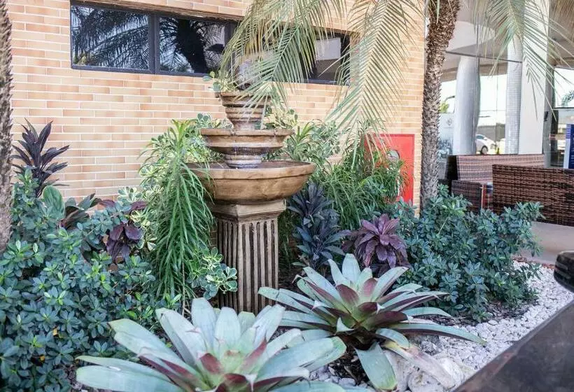 اتاق لوکس با بالکن, Imperial
