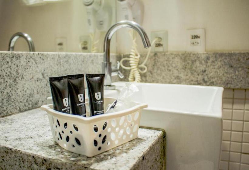 غرفة قياسية, Imperial