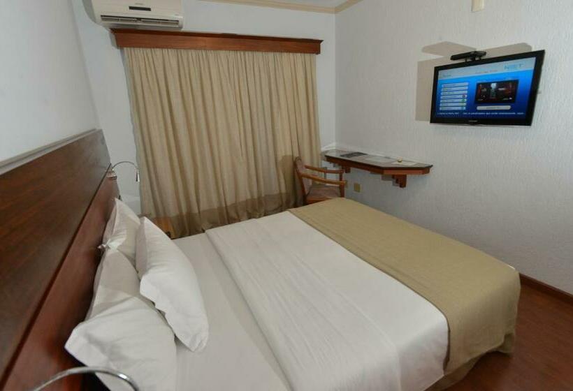 Номер Deluxe, Kuster