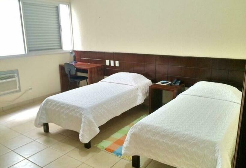 חדר סטנדרט, Mohallem