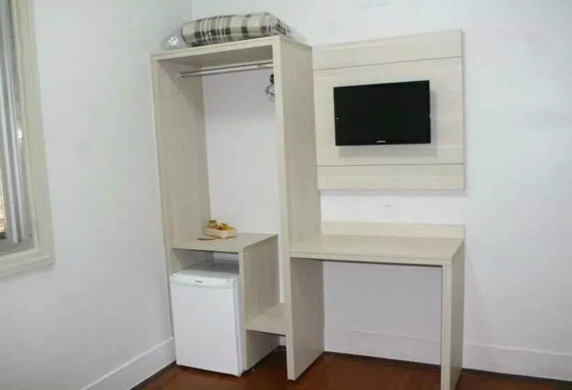 Standard Yhden Hengen Huone, Municipal