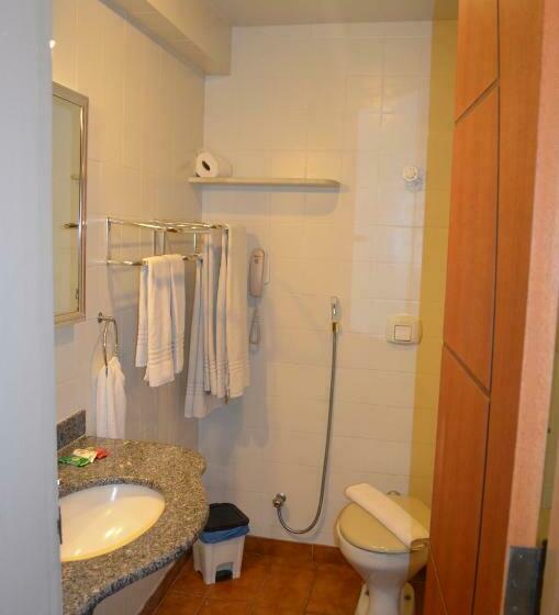 스탠다드 트리플 룸, Niteroi Palace