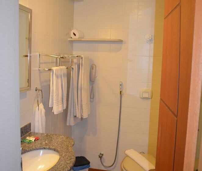 스탠다드 트리플 룸, Niteroi Palace