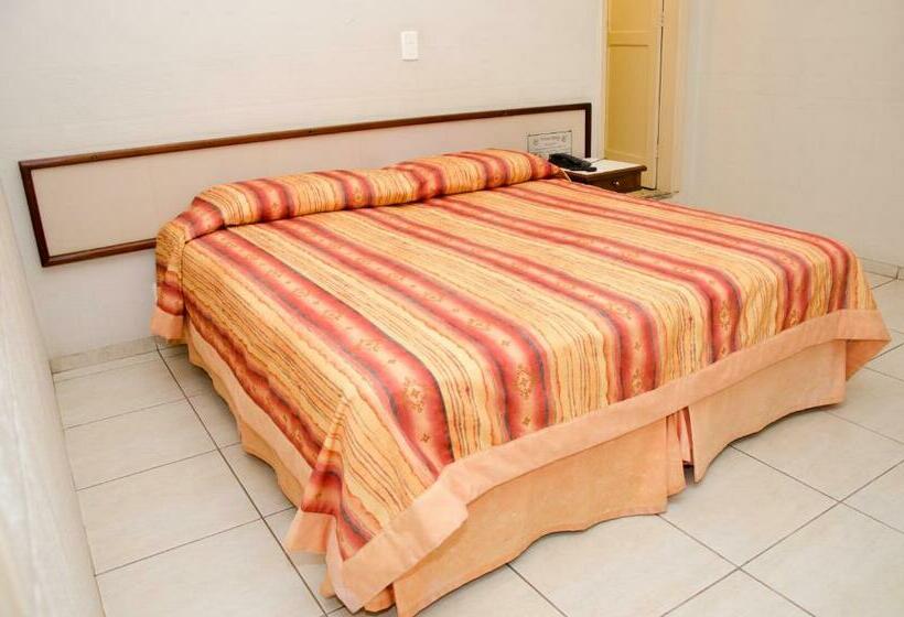 Quarto Deluxe, Primum Palace