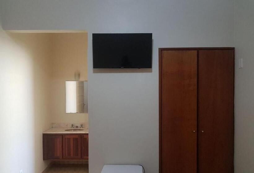 Семейный Номер, Scala Hotel Barretos