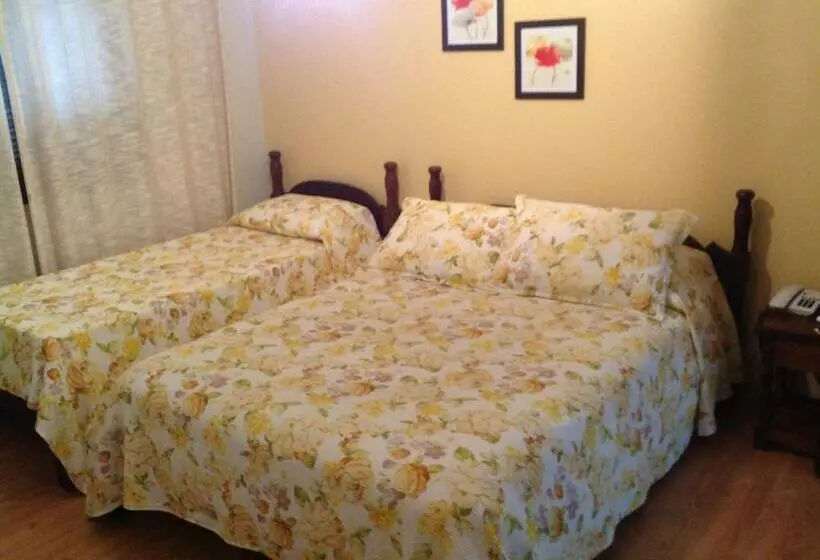 Deluxe Kolmen Hengen Huone, São Luiz
