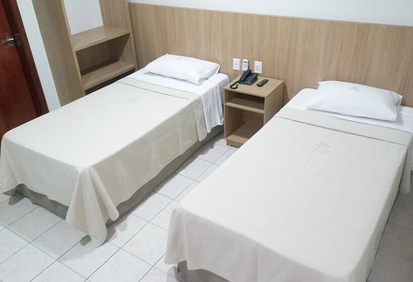 غرفة قياسية فردية, Tawfiqs