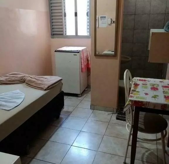 Standard Yhden Hengen Huone, Vitoria Andradina