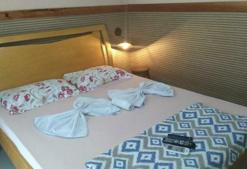 Quarto Estandar, Vitoria Andradina