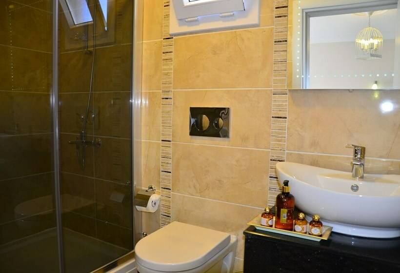 غرفة ديلوكس, Rose Garden Boutique