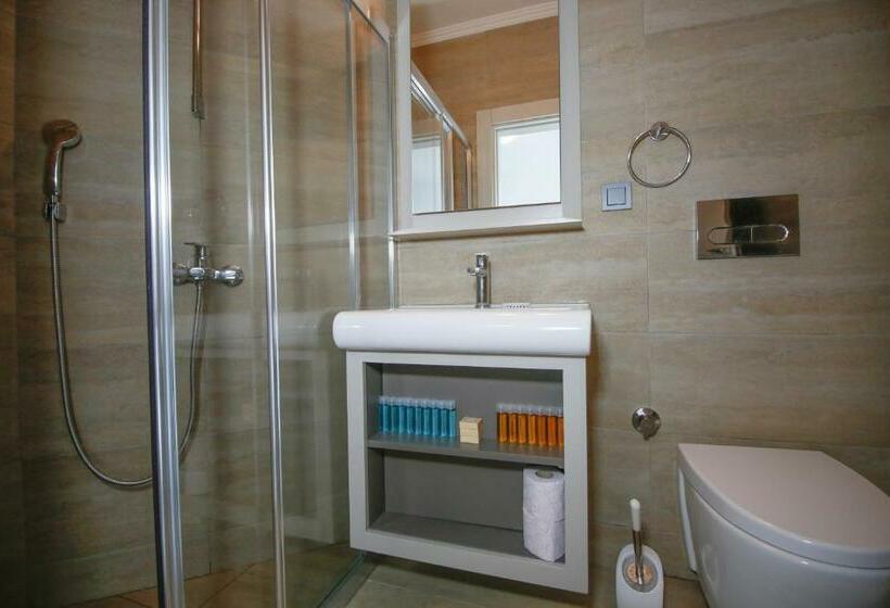 オーシャンビュースタンダードルームバルコニー付き, Turunç Malmen