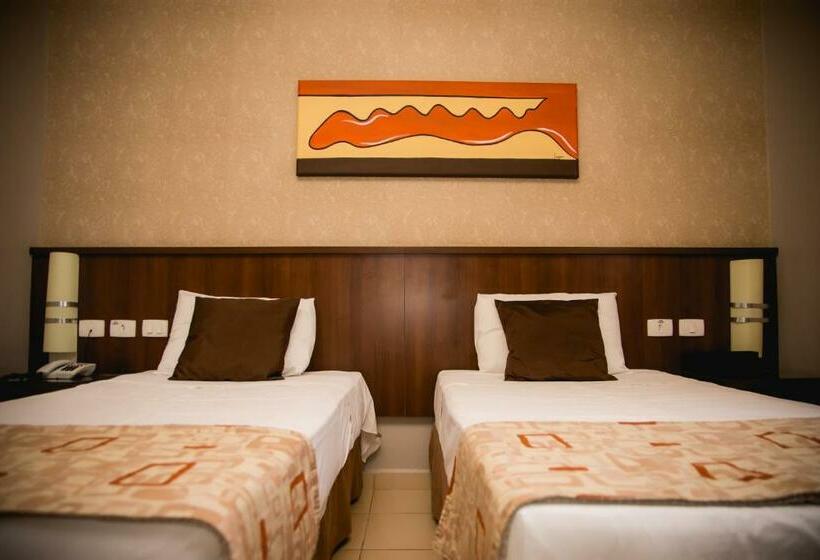 Quarto Economy, Class Hotel Passos