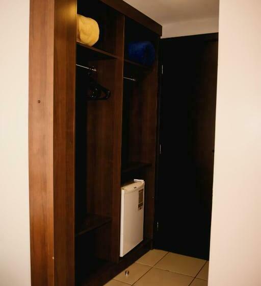 经济房, Class Hotel Passos